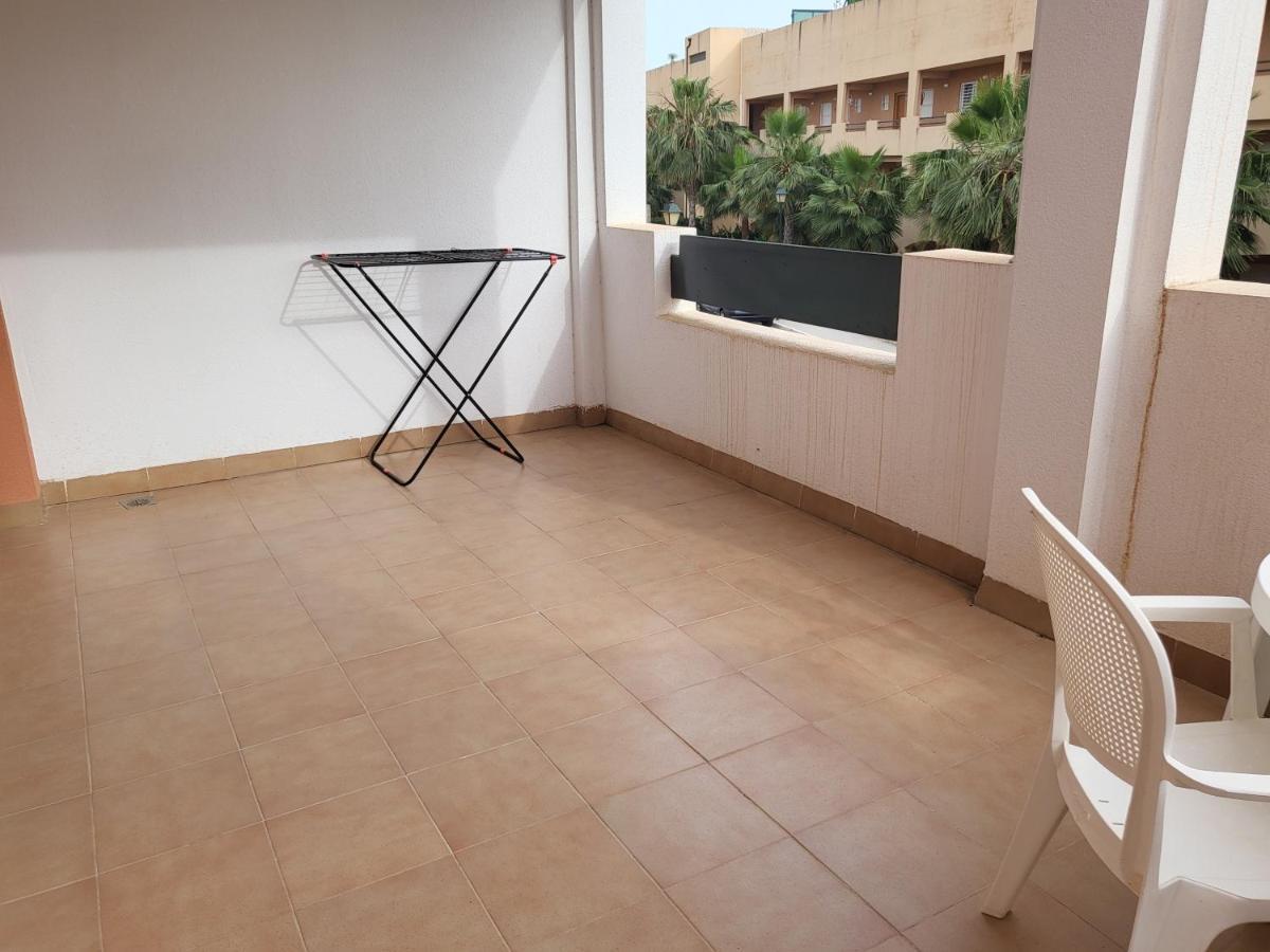 ¡Apartamento En Primera Linea Con Terraza Y Cerca De La Piscina Comunitaria! مْبيرا المظهر الخارجي الصورة