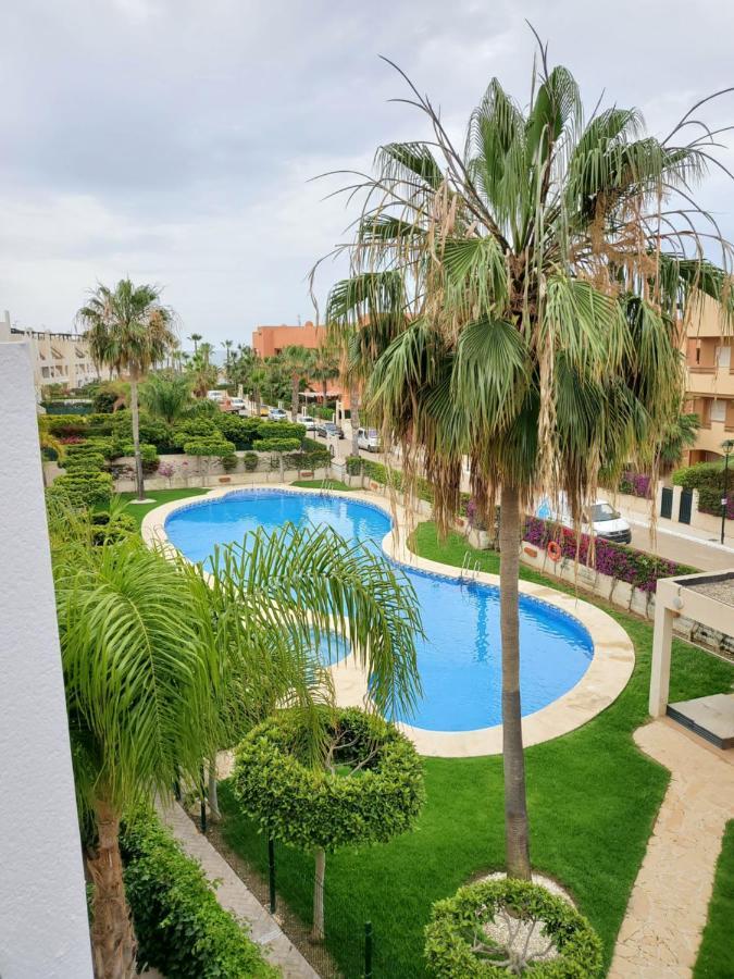 ¡Apartamento En Primera Linea Con Terraza Y Cerca De La Piscina Comunitaria! مْبيرا المظهر الخارجي الصورة