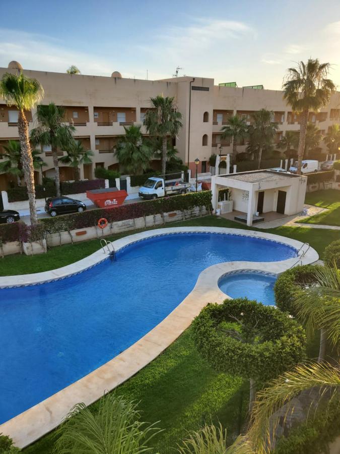 ¡Apartamento En Primera Linea Con Terraza Y Cerca De La Piscina Comunitaria! مْبيرا المظهر الخارجي الصورة