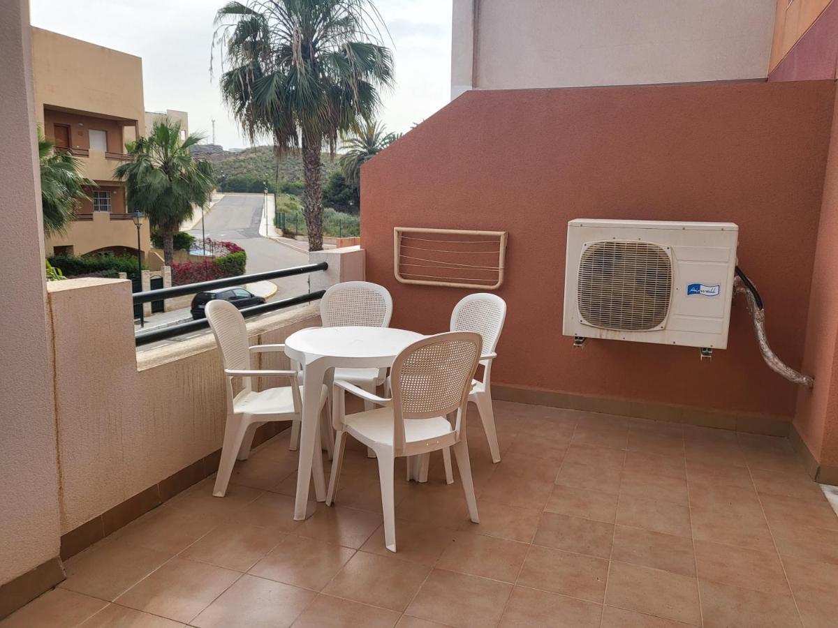 ¡Apartamento En Primera Linea Con Terraza Y Cerca De La Piscina Comunitaria! مْبيرا المظهر الخارجي الصورة