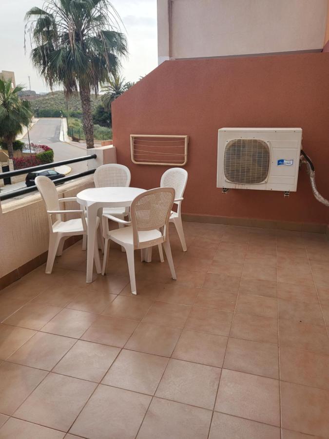 ¡Apartamento En Primera Linea Con Terraza Y Cerca De La Piscina Comunitaria! مْبيرا المظهر الخارجي الصورة